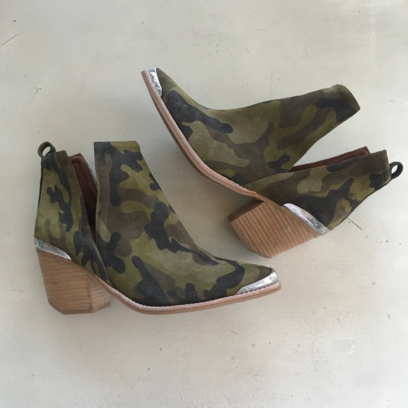 jeffrey campbell camo boots